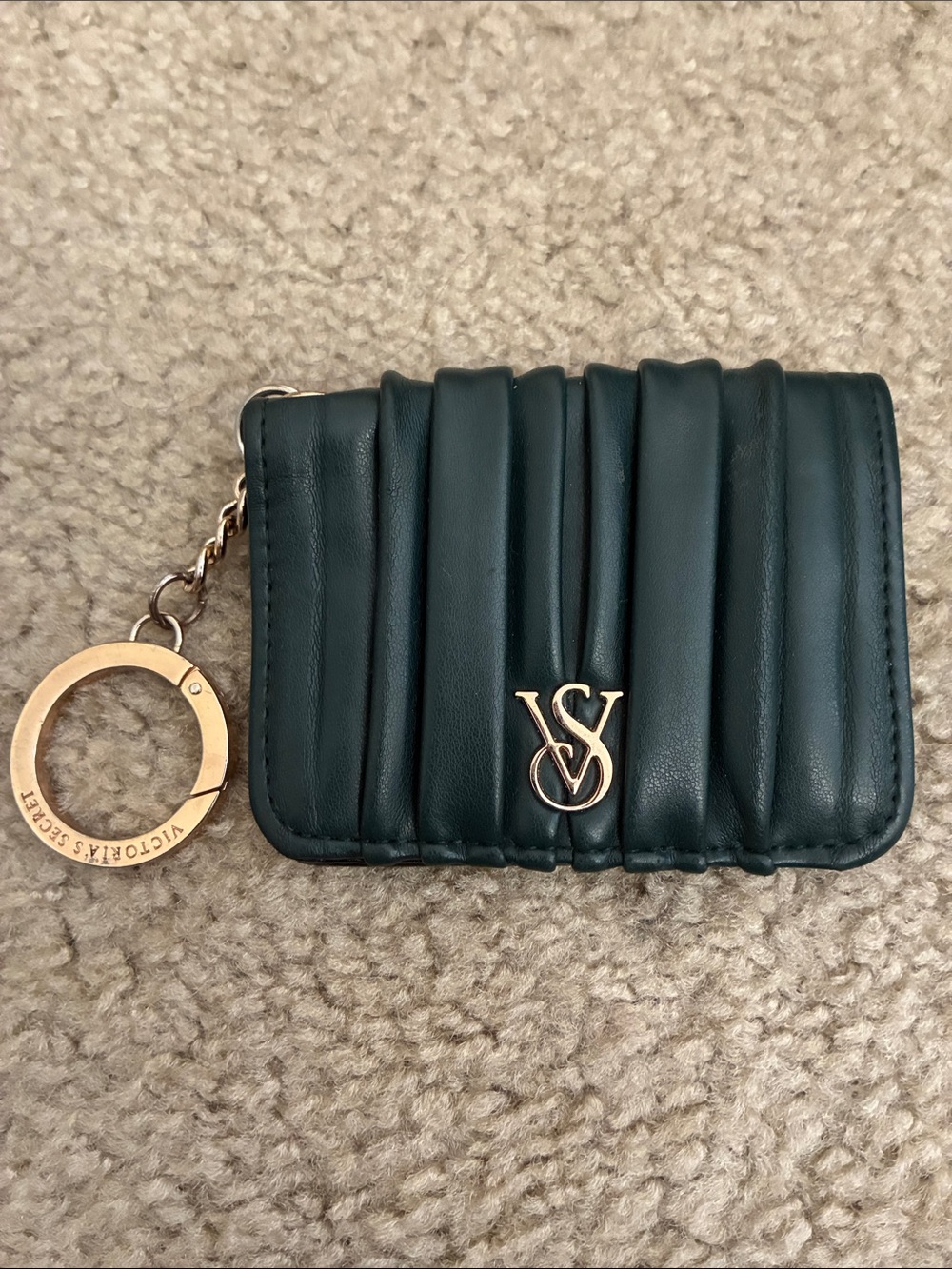 Victoria's Secret Dark Green Quilted Key Card Holder with Gold Hardware - Picture 1 of 1